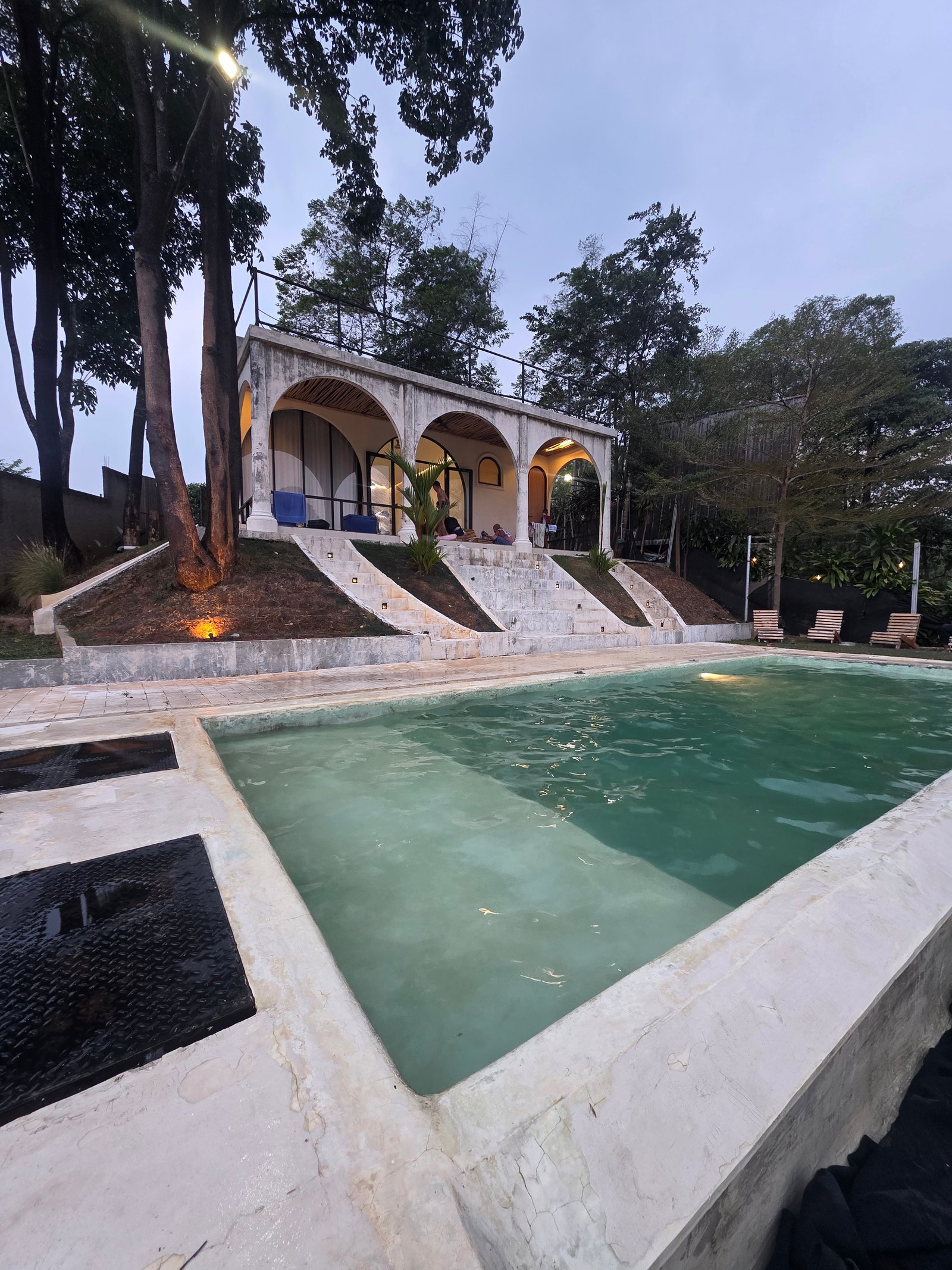 VILLA & CABIN